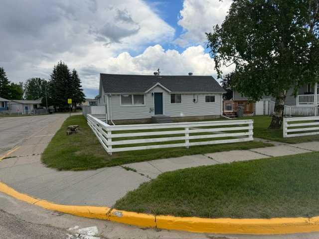 Picture of 4816 53 Avenue , Whitecourt Real Estate Listing