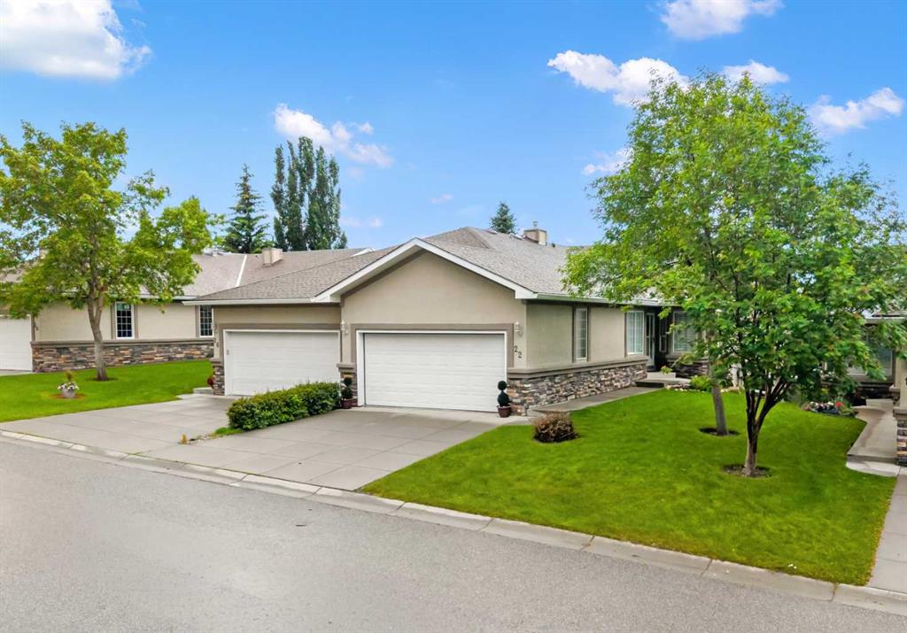 Picture of 22 Mt Mckenzie Villas SE, Calgary Real Estate Listing