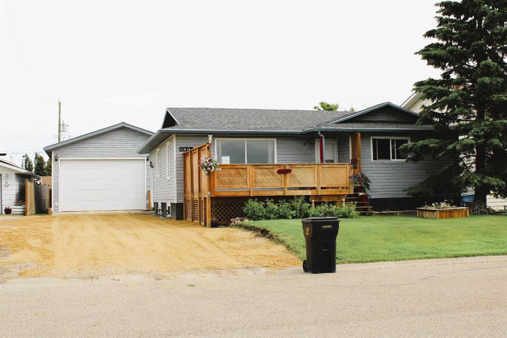 Picture of 4330 49 Avenue , Grimshaw Real Estate Listing