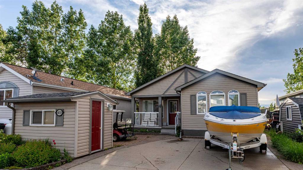 Picture of 4019, 35468 Range Road 30 Range , Rural Red Deer County Real Estate Listing