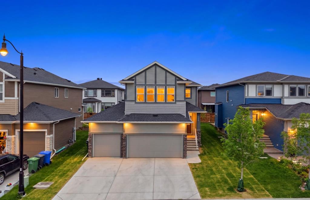 Picture of 432 Dawson Circle , Chestermere Real Estate Listing