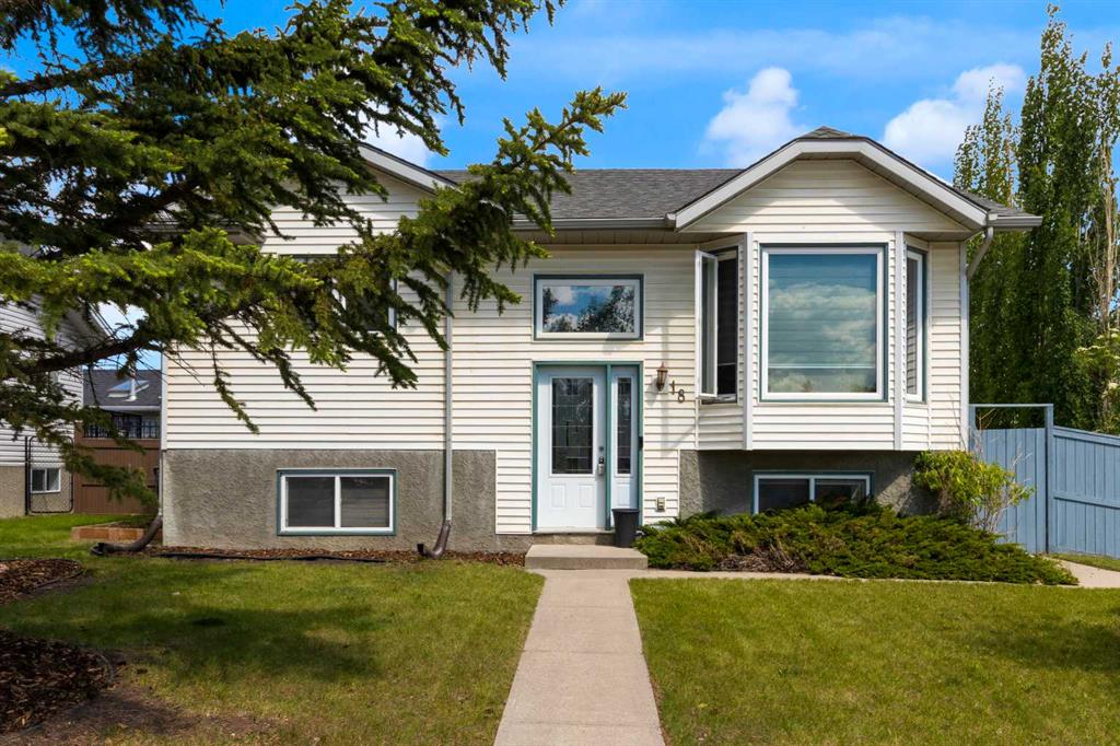 Picture of 18 West Mcmanus Road , Cochrane Real Estate Listing