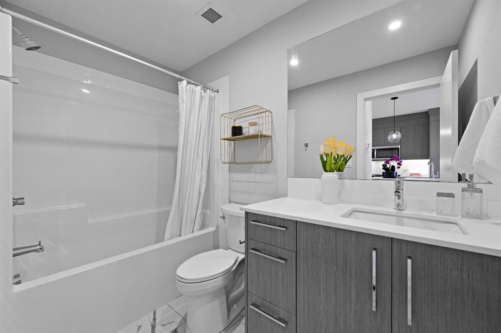 Picture of 2116, 63 Corner Glen Crescent NE, Calgary Real Estate Listing