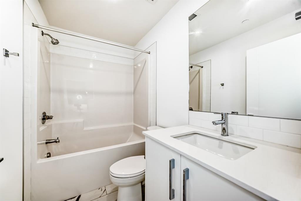 Picture of 2107, 63 Corner Glen Crescent NE, Calgary Real Estate Listing