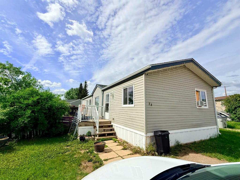 Picture of 28, 1609 14 Street , Wainwright Real Estate Listing