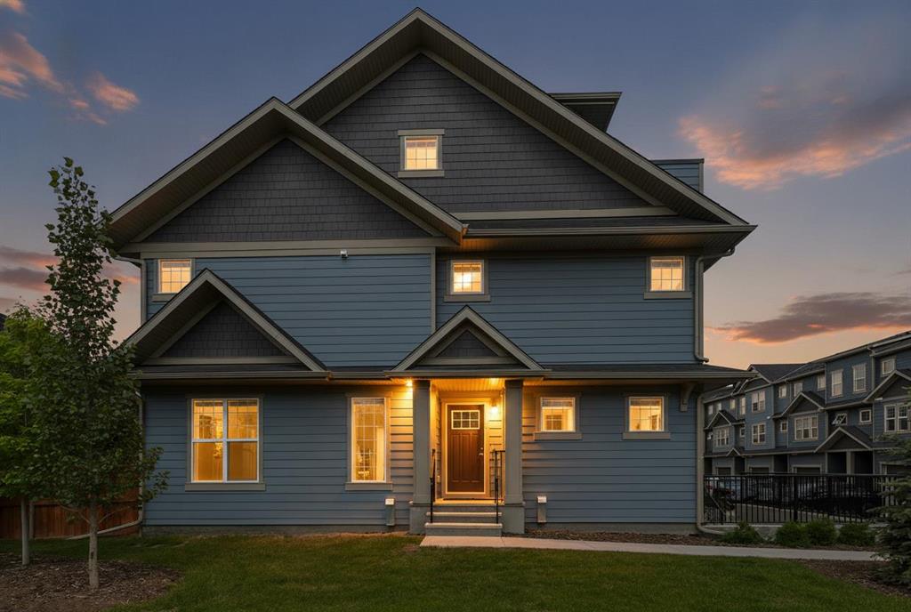 Picture of 237 Cranbrook Square SE, Calgary Real Estate Listing