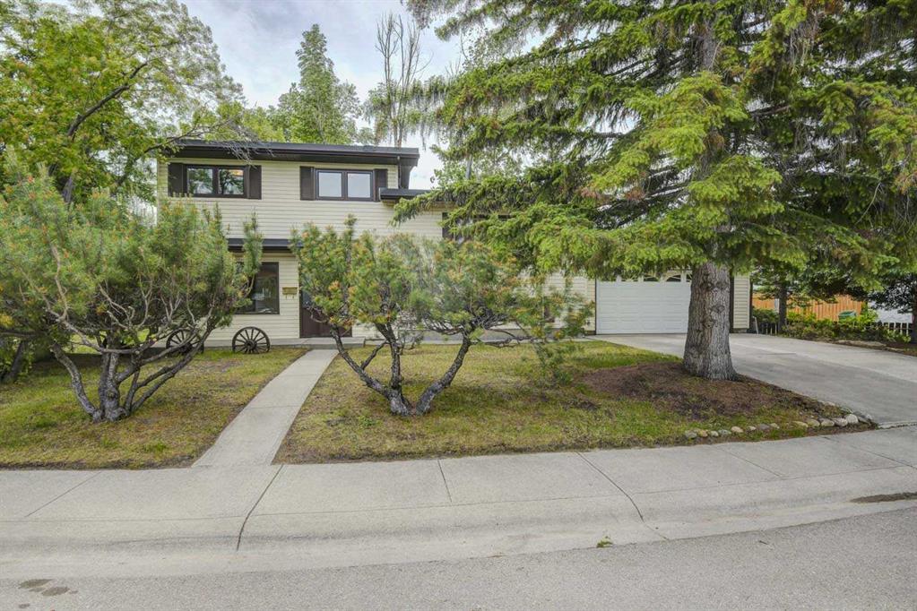 Picture of 1135 Southglen Drive SW, Calgary Real Estate Listing