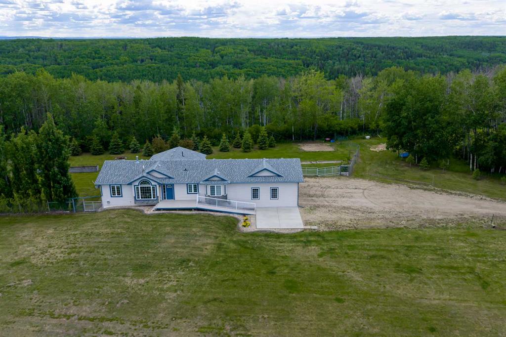 Picture of 703024 Range Road 82 Range , Rural Grande Prairie No. 1, County of Real Estate Listing