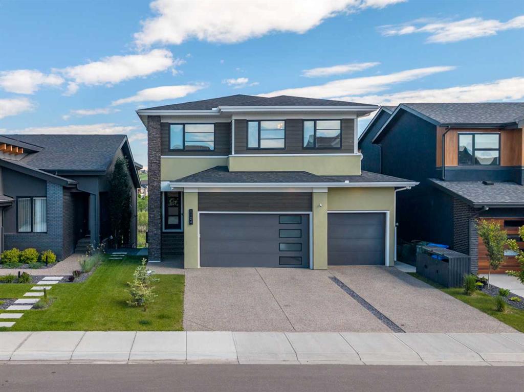 Picture of 1104 Cranbrook Gardens SE, Calgary Real Estate Listing