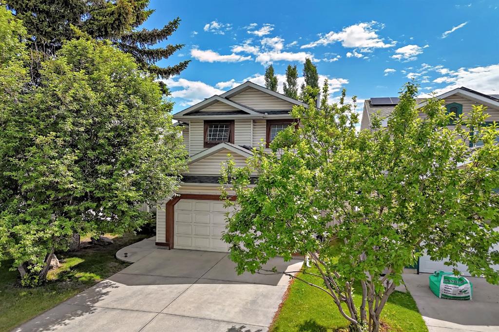 Picture of 14954 Mt Mckenzie Drive SE, Calgary Real Estate Listing