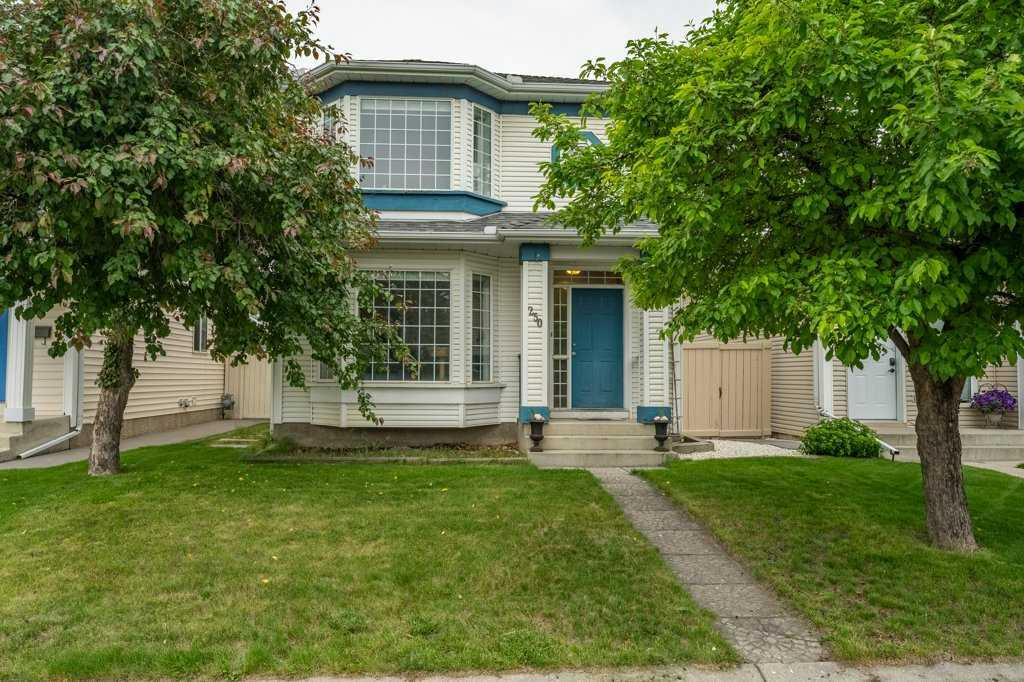 Picture of 250 Mt Lorette Close SE, Calgary Real Estate Listing