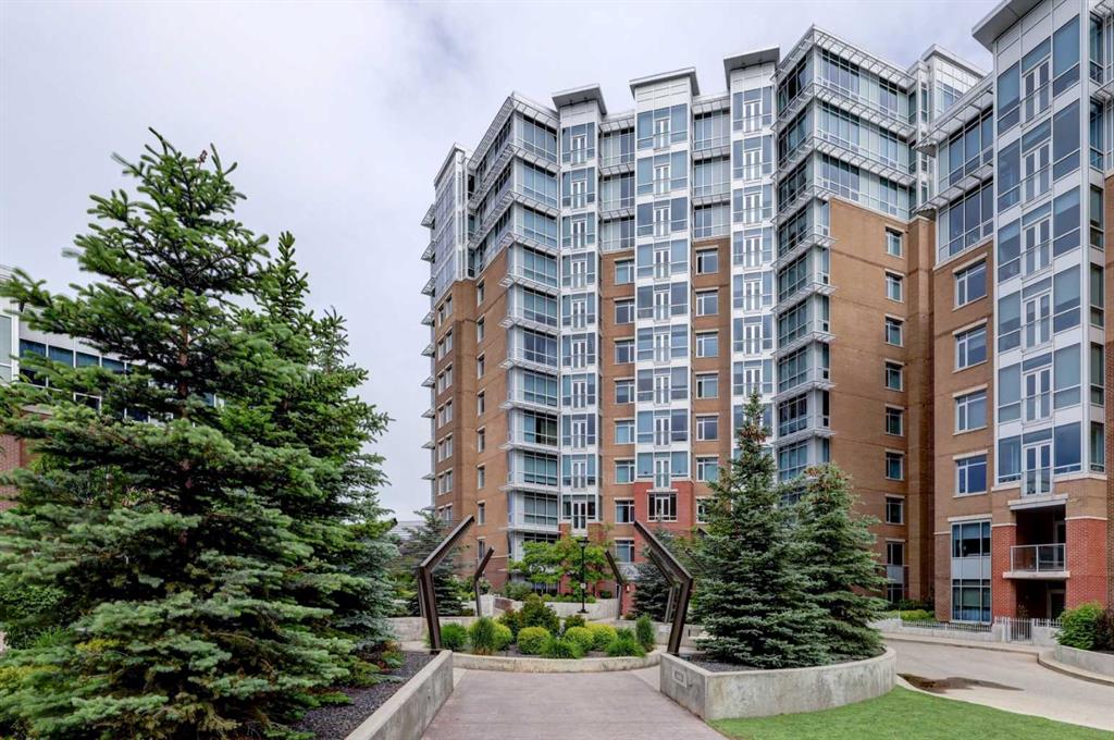 Picture of 206, 16 Varsity Estates Circle NW, Calgary Real Estate Listing