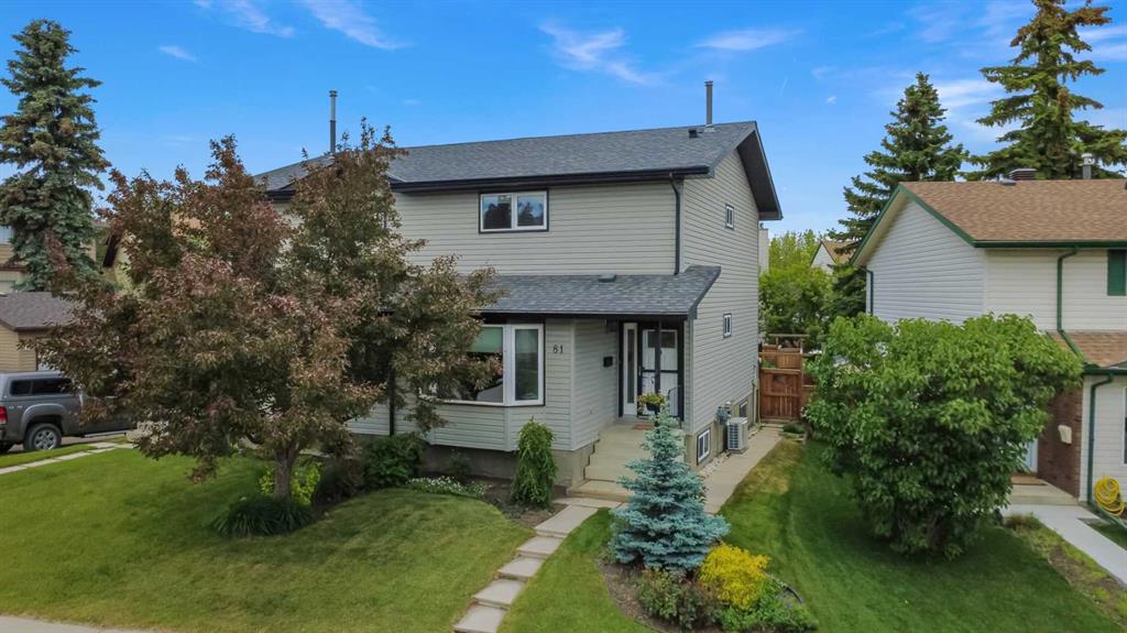 Picture of 81 Strathcona Crescent SW, Calgary Real Estate Listing