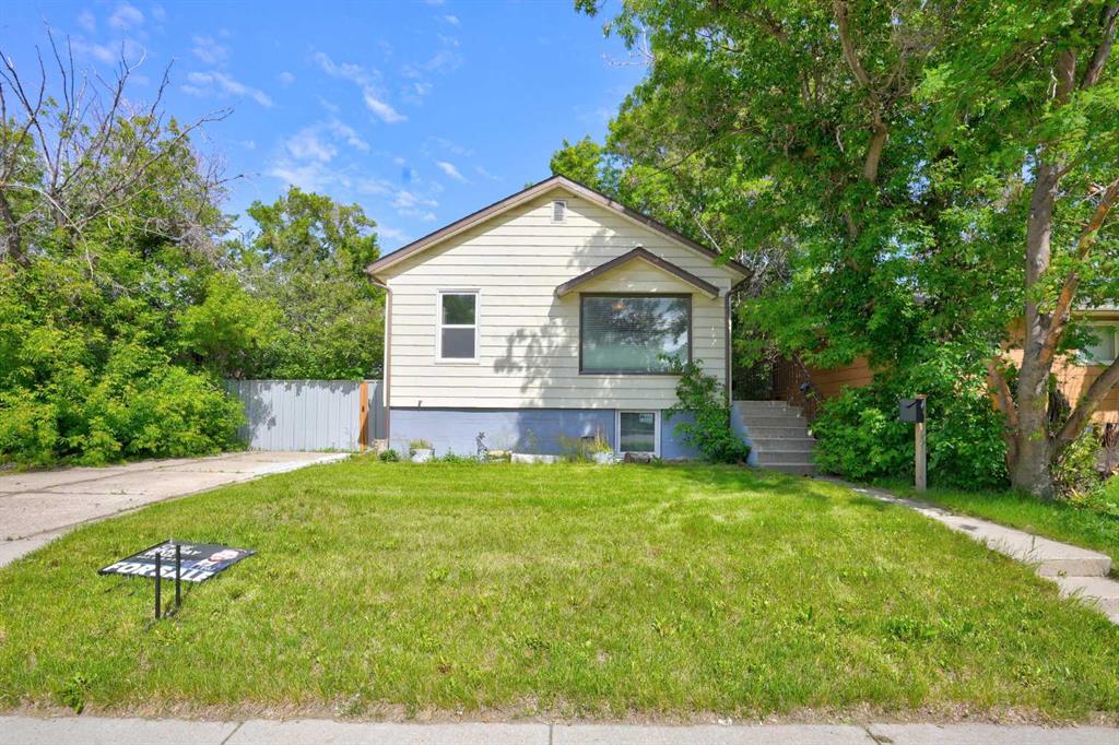 Picture of 1409 13 Street N, Lethbridge Real Estate Listing