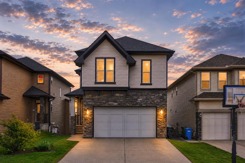 Picture of 60 Tremblant Terrace SW, Calgary Real Estate Listing