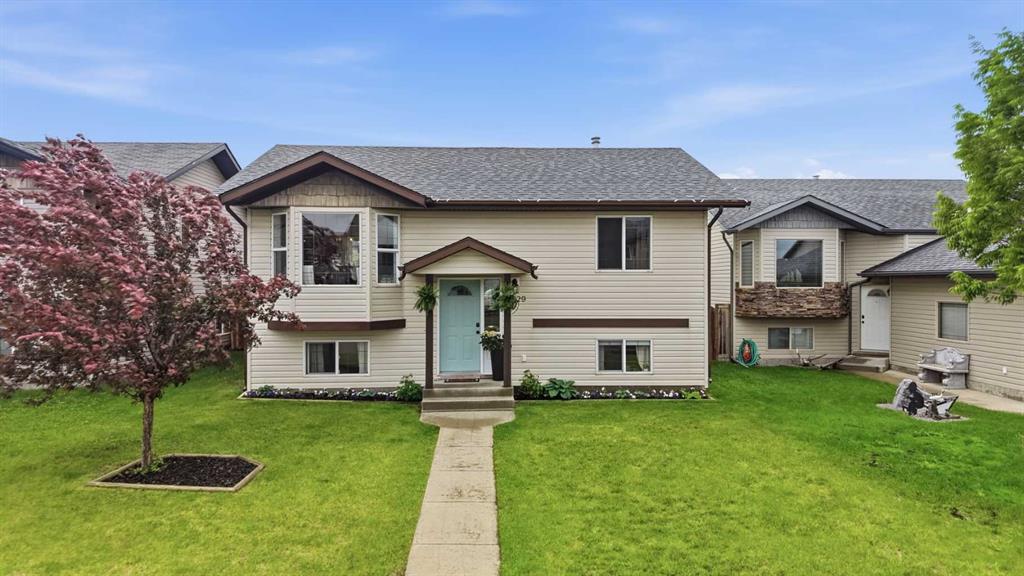 Picture of 4929 Westbrooke Road , Blackfalds Real Estate Listing