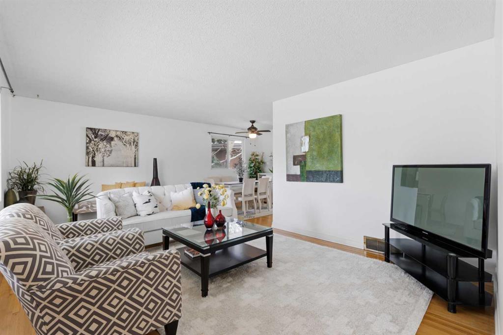 Picture of 3248 Bearspaw Drive NW, Calgary Real Estate Listing
