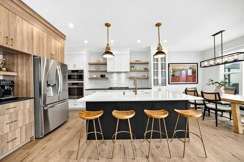 Picture of 791 Cranbrook Gardens SE, Calgary Real Estate Listing