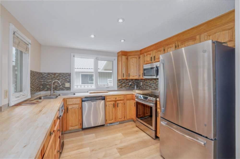 Picture of 258, 20 Midpark Crescent SE, Calgary Real Estate Listing