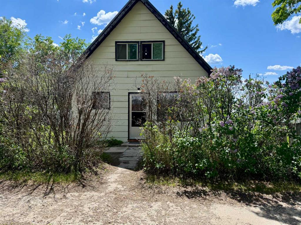 Picture of 1029 8 Avenue , Wainwright Real Estate Listing