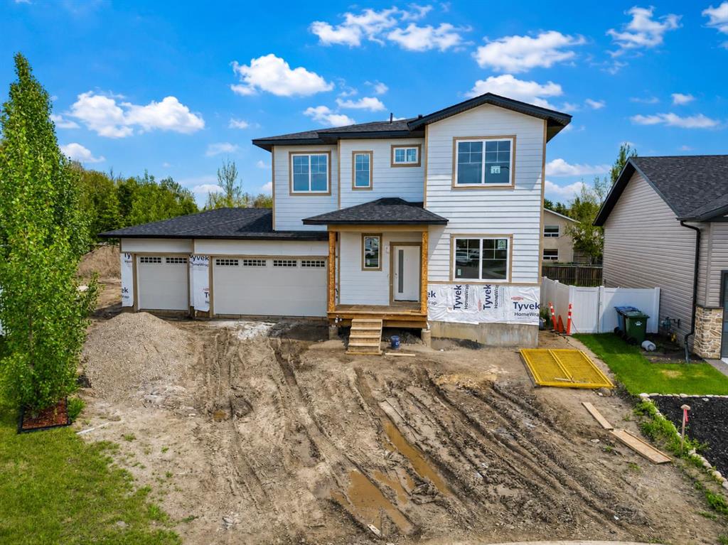 Picture of 14 Napoleon Meadows Way  , Innisfail Real Estate Listing