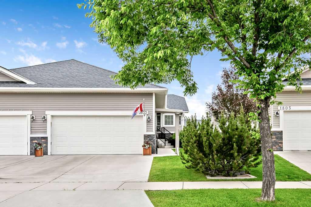 Picture of 1803 Riverside Drive NW, High River Real Estate Listing