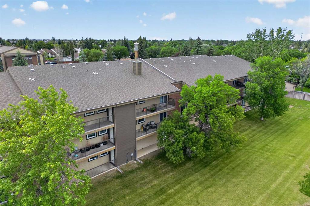 Picture of 206, 401 Columbia Boulevard W, Lethbridge Real Estate Listing