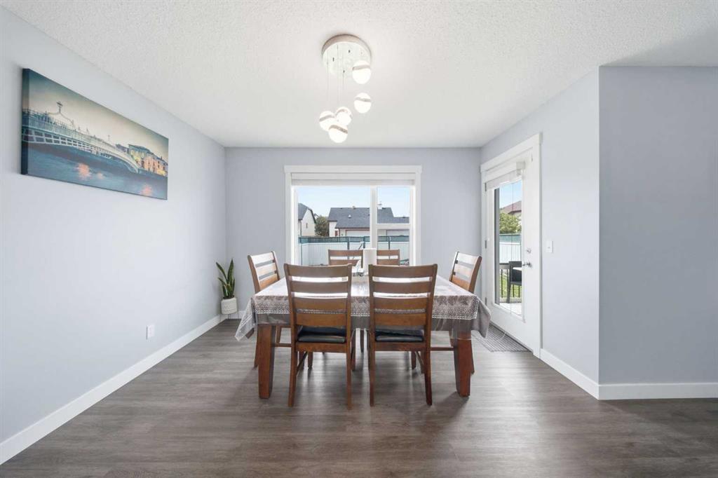 Picture of 19 MARTHA\'S MEADOW Close , Calgary Real Estate Listing