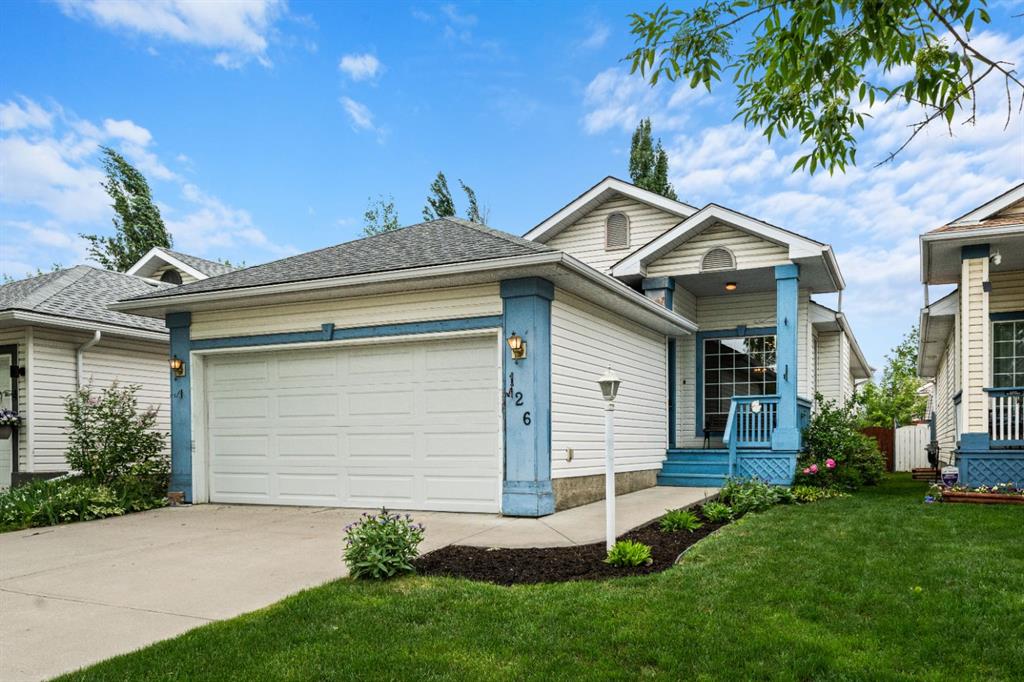 Picture of 126 Douglas Glen Close SE, Calgary Real Estate Listing