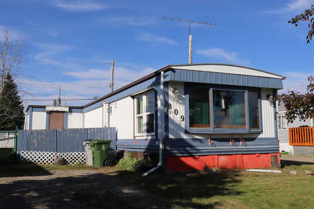 Picture of 809 52 Street  , Edson Real Estate Listing