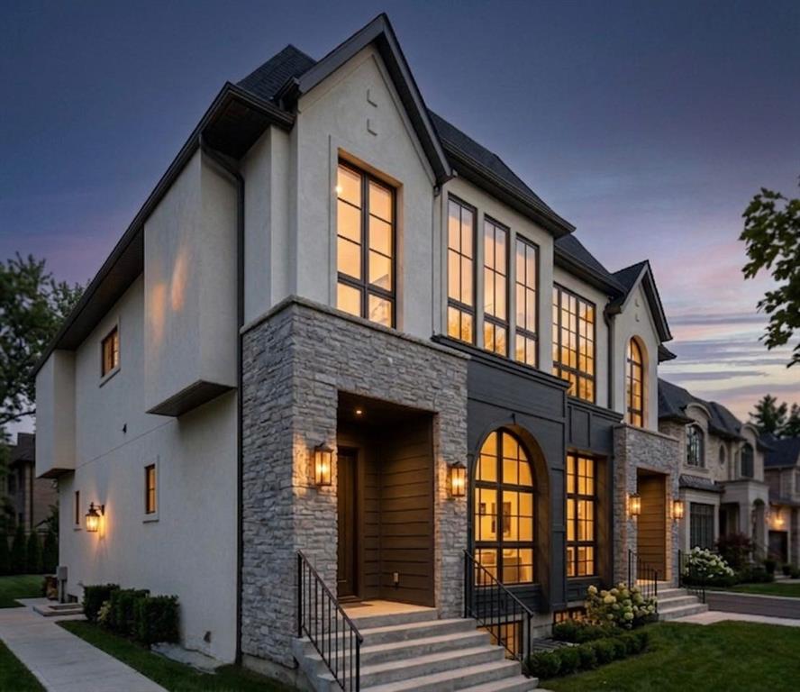Picture of 2420 21 Street NW, Calgary Real Estate Listing