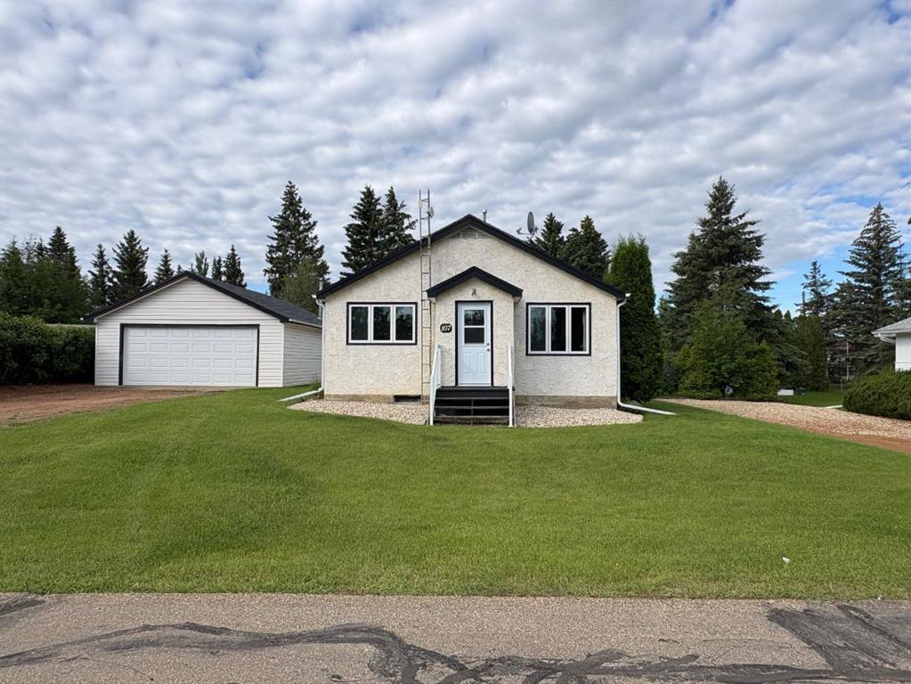 Picture of 107 1 Avenue , Rosalind Real Estate Listing