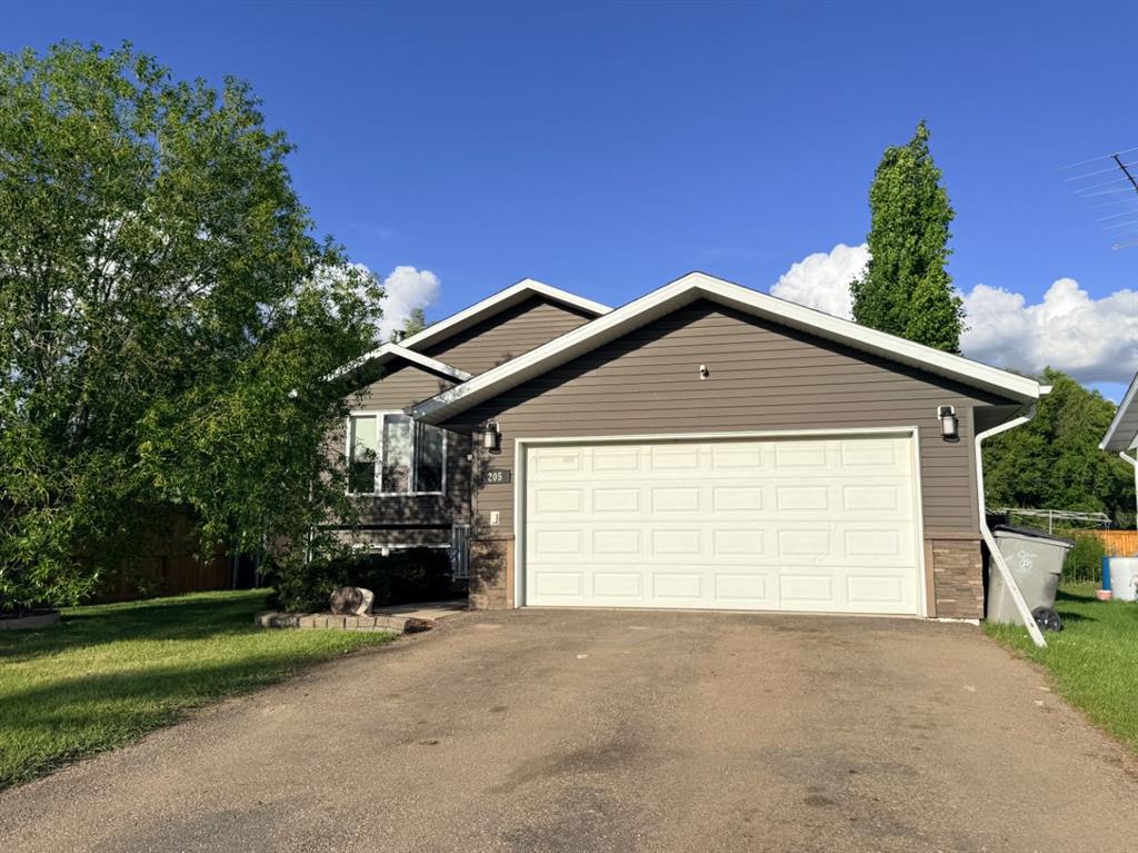 Picture of 205 4 Street W, Lashburn Real Estate Listing