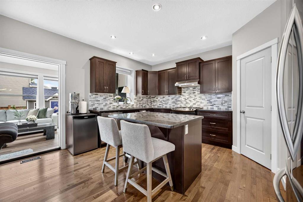 Picture of 2029 Luxstone Boulevard SW, Airdrie Real Estate Listing