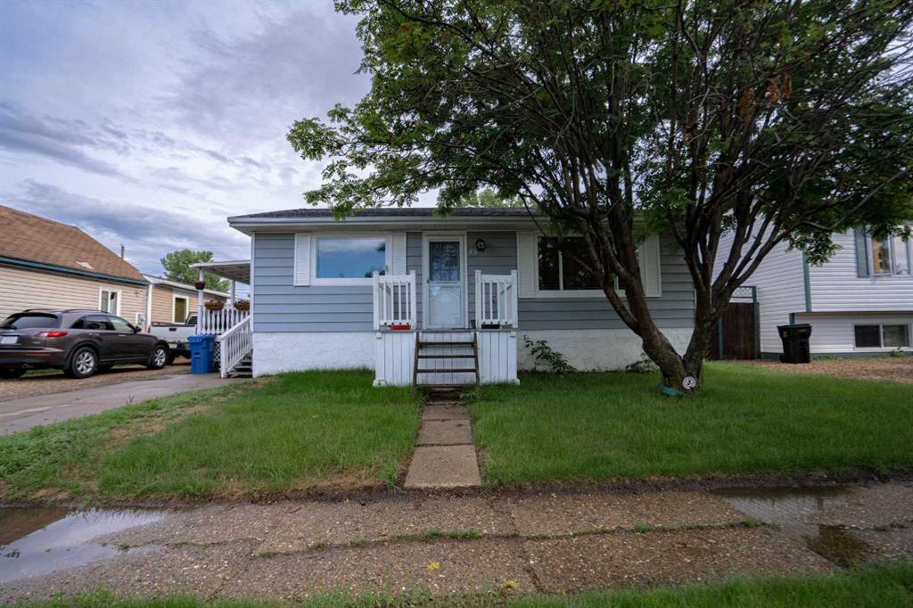 Picture of 4811 53 ave  , Grimshaw Real Estate Listing