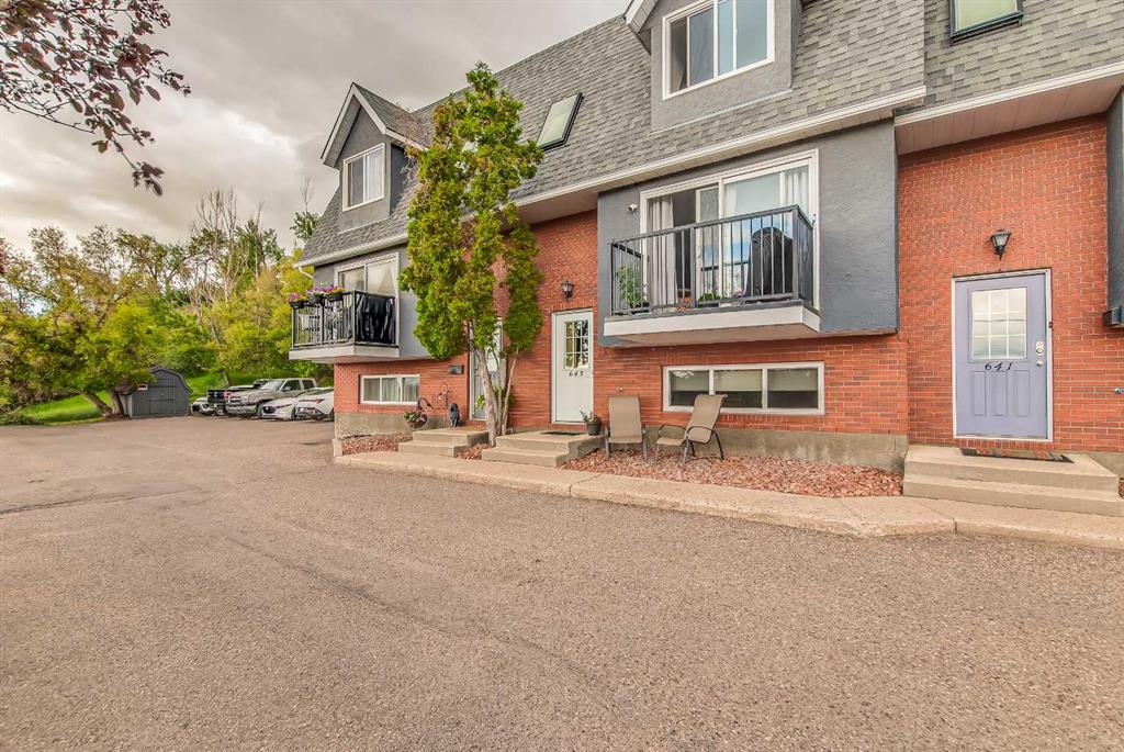 Picture of 643 5 Street SE, Medicine Hat Real Estate Listing