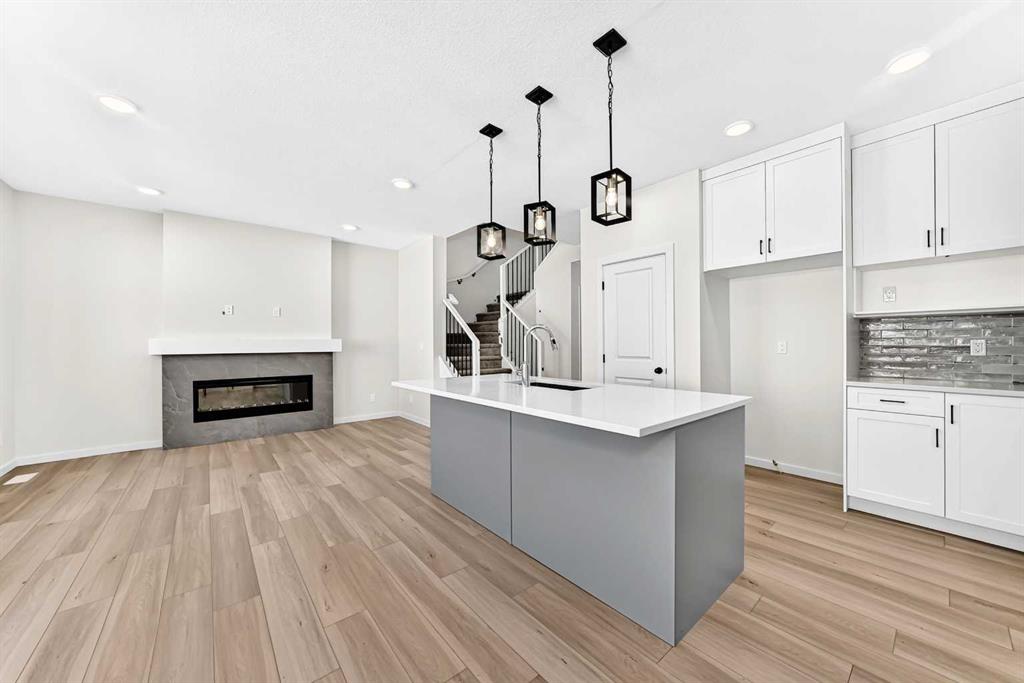 Picture of 18 Osprey Hill Bay SW, Calgary Real Estate Listing