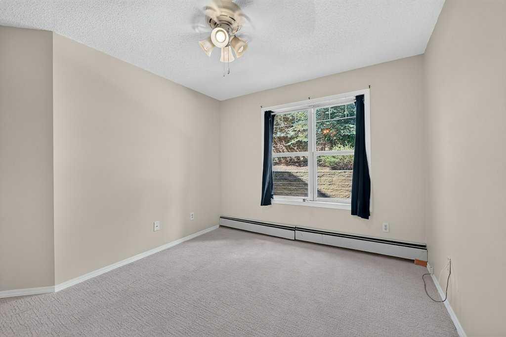 Picture of 106, 11 Somervale View SW, Calgary Real Estate Listing