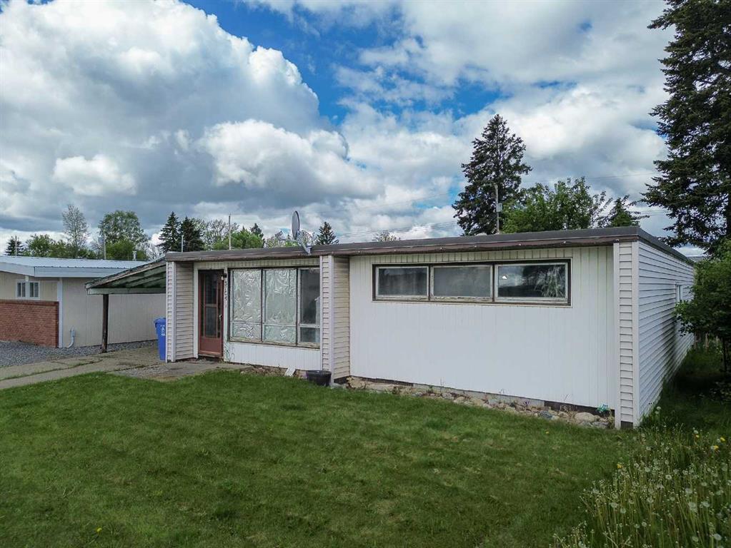 Picture of 5104 47 Street , Rocky Mountain House Real Estate Listing