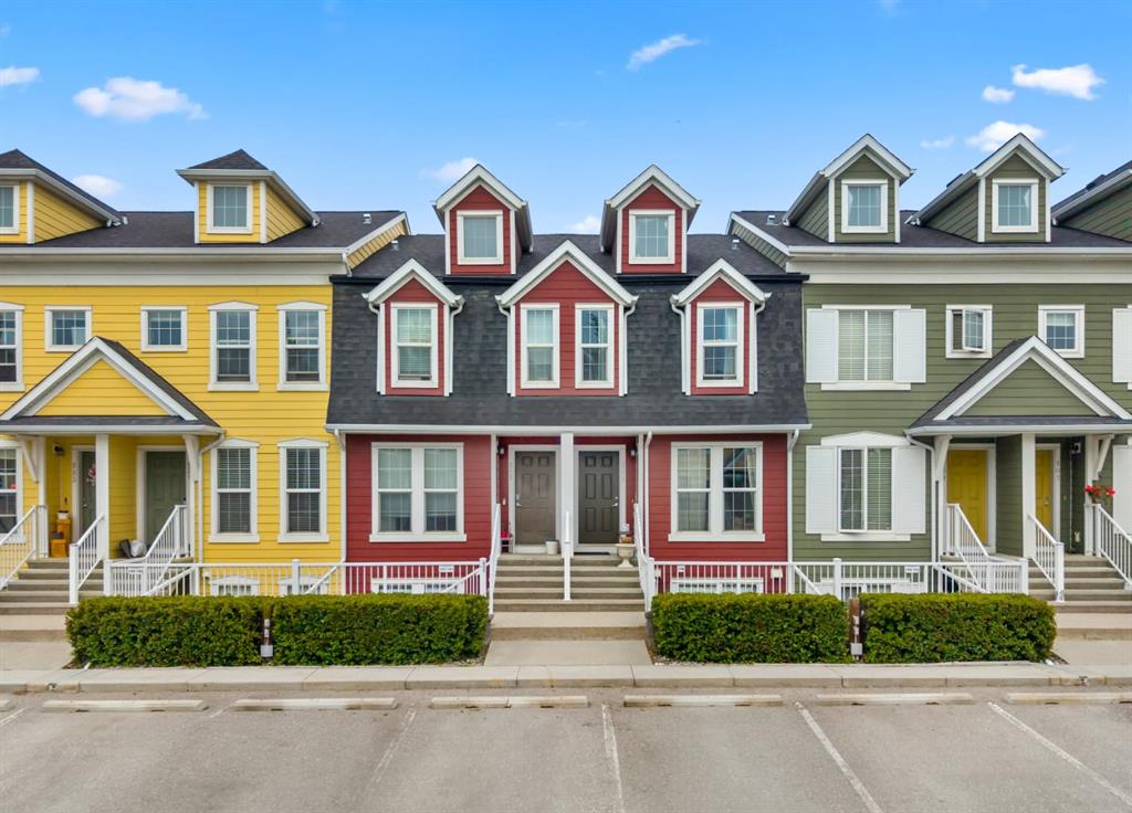 Picture of 517 Mckenzie Towne Close SE, Calgary Real Estate Listing