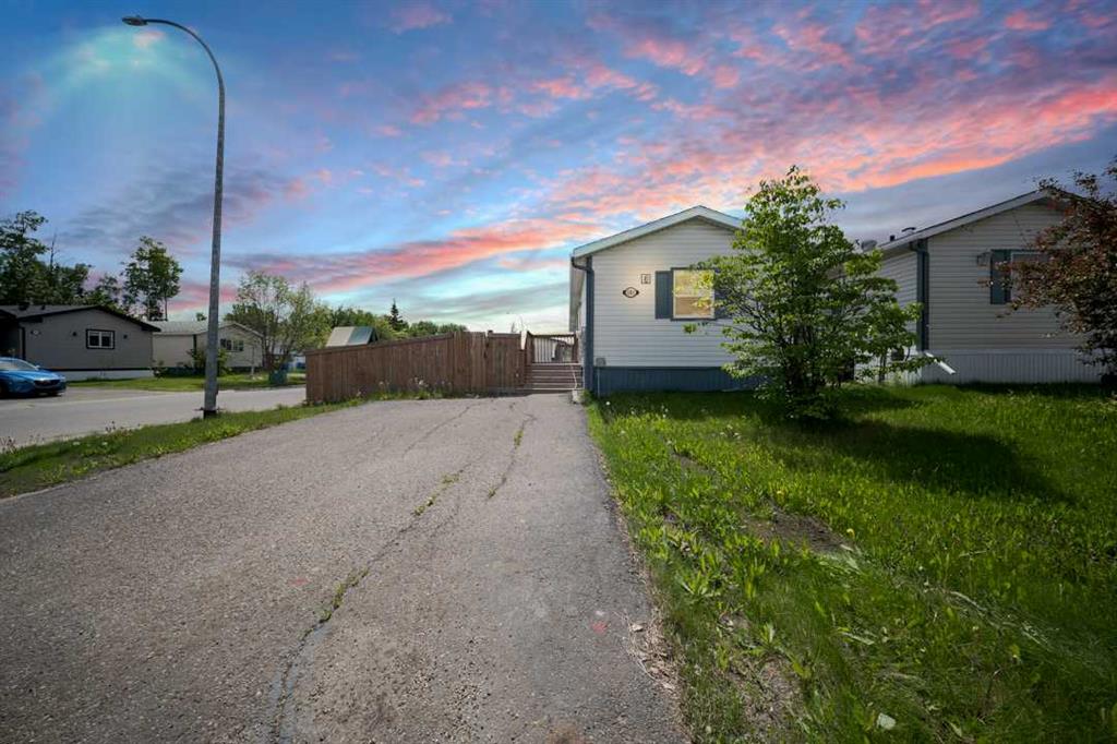 Picture of 101 Hoehne Street , Fort McMurray Real Estate Listing