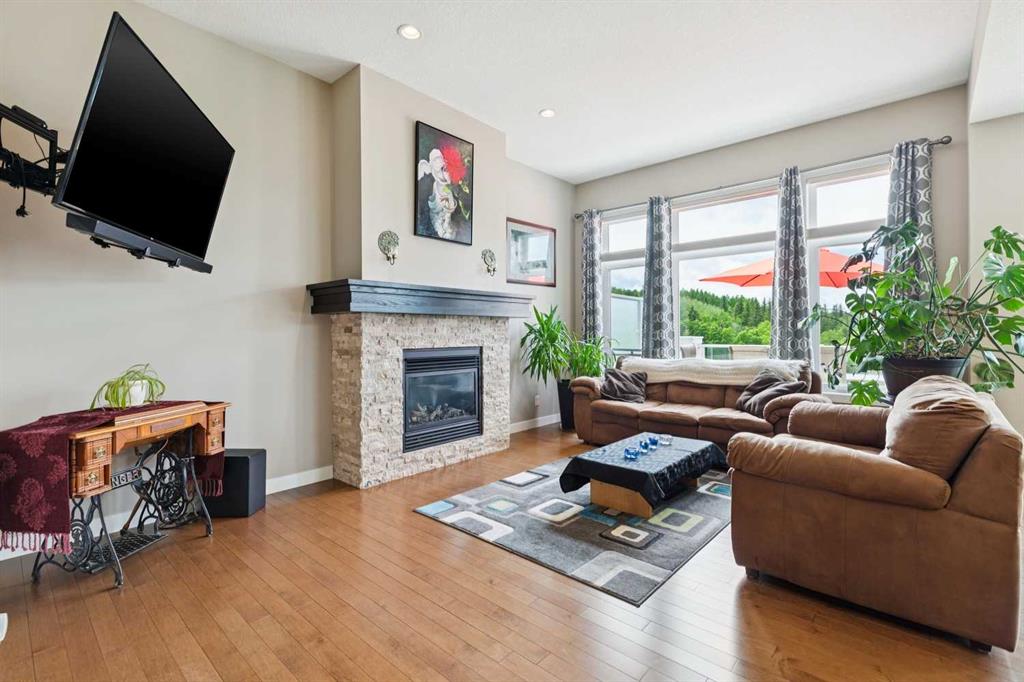 Picture of 27 Ridge View Place , Cochrane Real Estate Listing