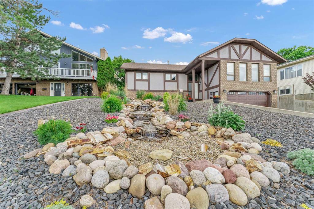 Picture of 1174 16 Street NE, Medicine Hat Real Estate Listing