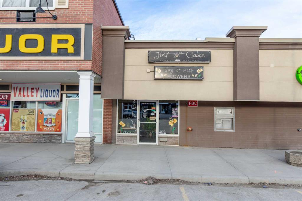 Picture of 112 ATHABASCA Avenue , Hinton Real Estate Listing