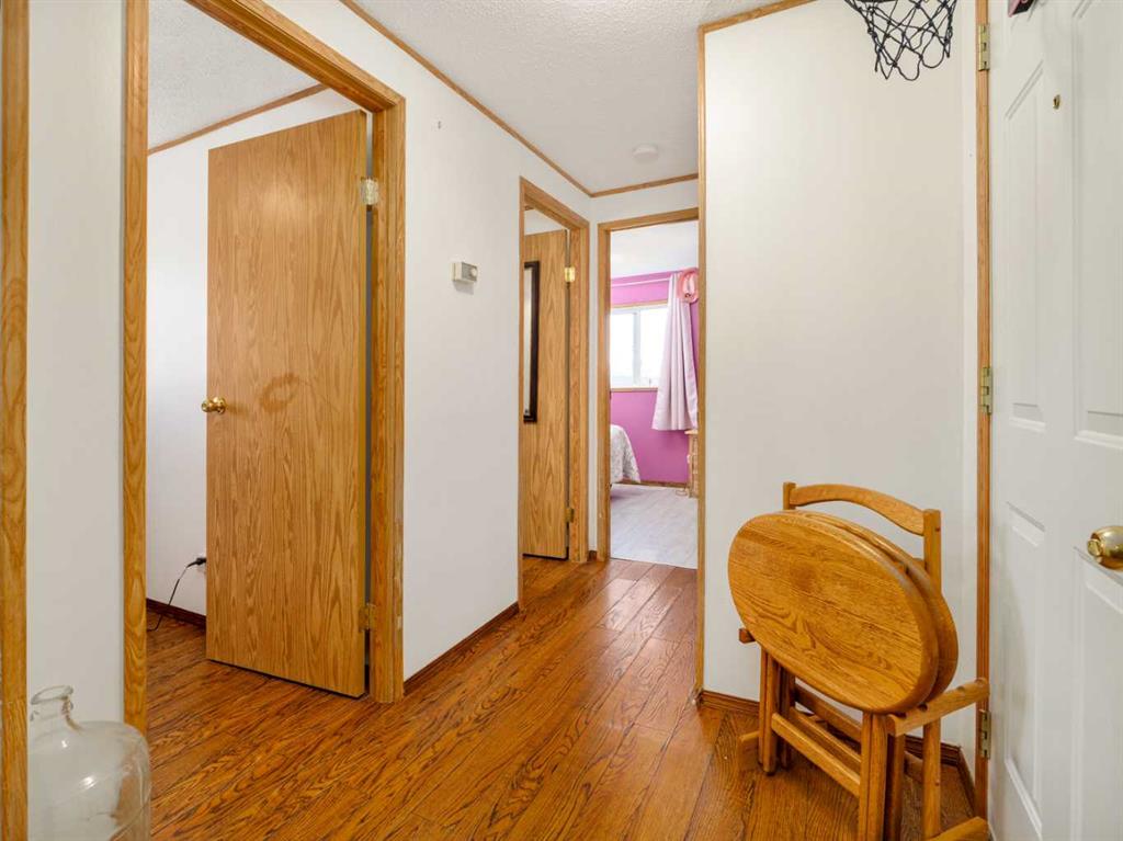 Picture of 22 Westover Crescent , Claresholm Real Estate Listing
