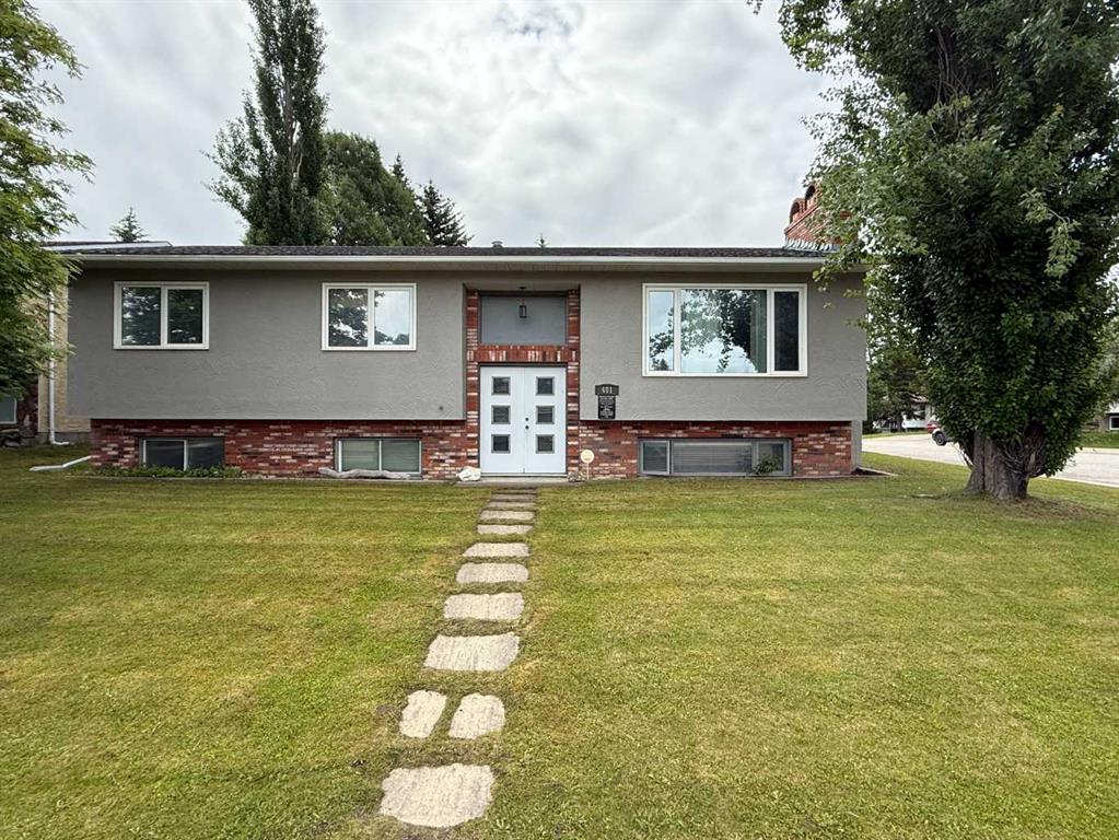 Picture of 481 Mountain Street , Hinton Real Estate Listing