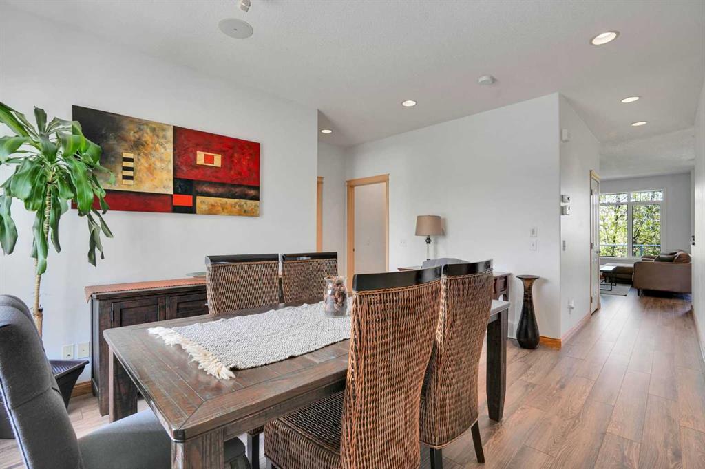 Picture of 6 Discovery Woods Villas SW, Calgary Real Estate Listing