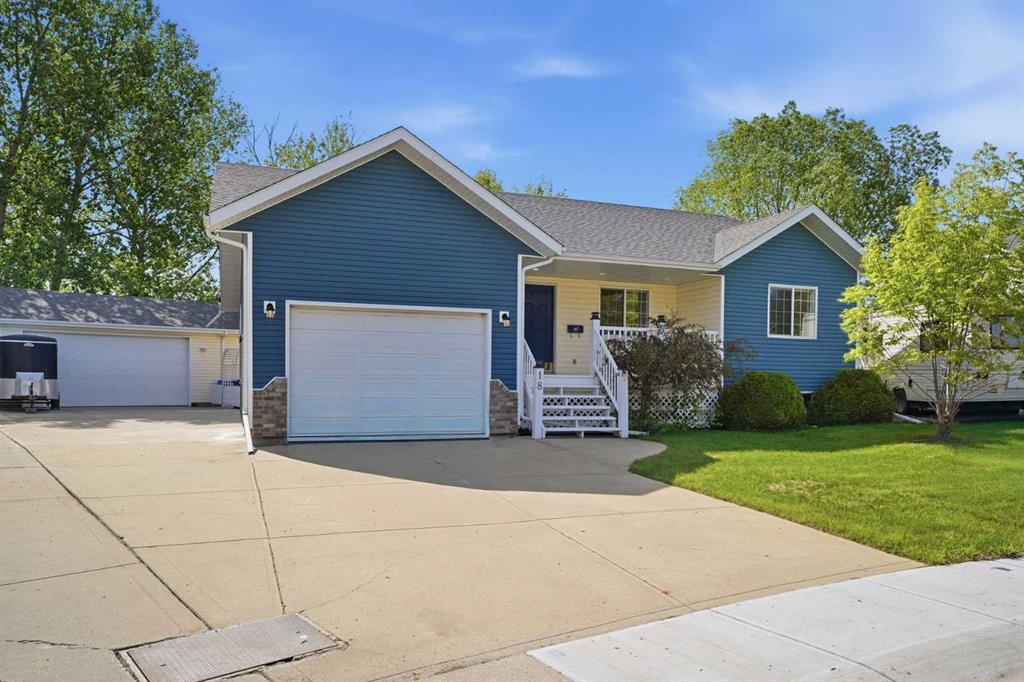 Picture of 18 Osmond Close , Red Deer Real Estate Listing