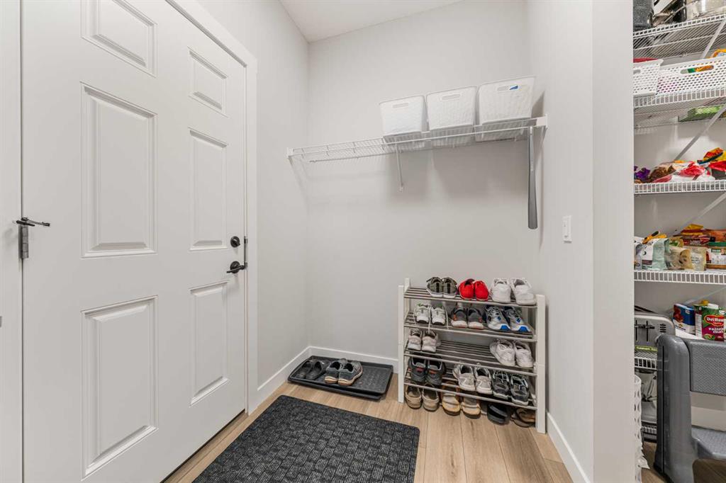 Picture of 116 Rowmont Heath NW, Calgary Real Estate Listing