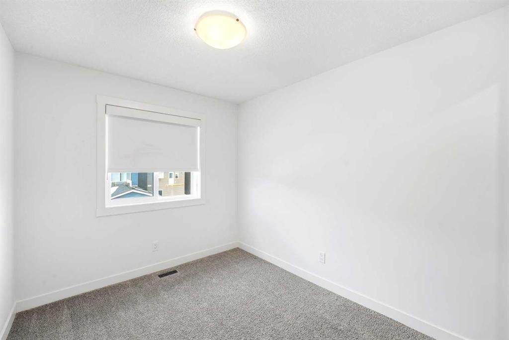 Picture of 29 Herron Mews NE, Calgary Real Estate Listing